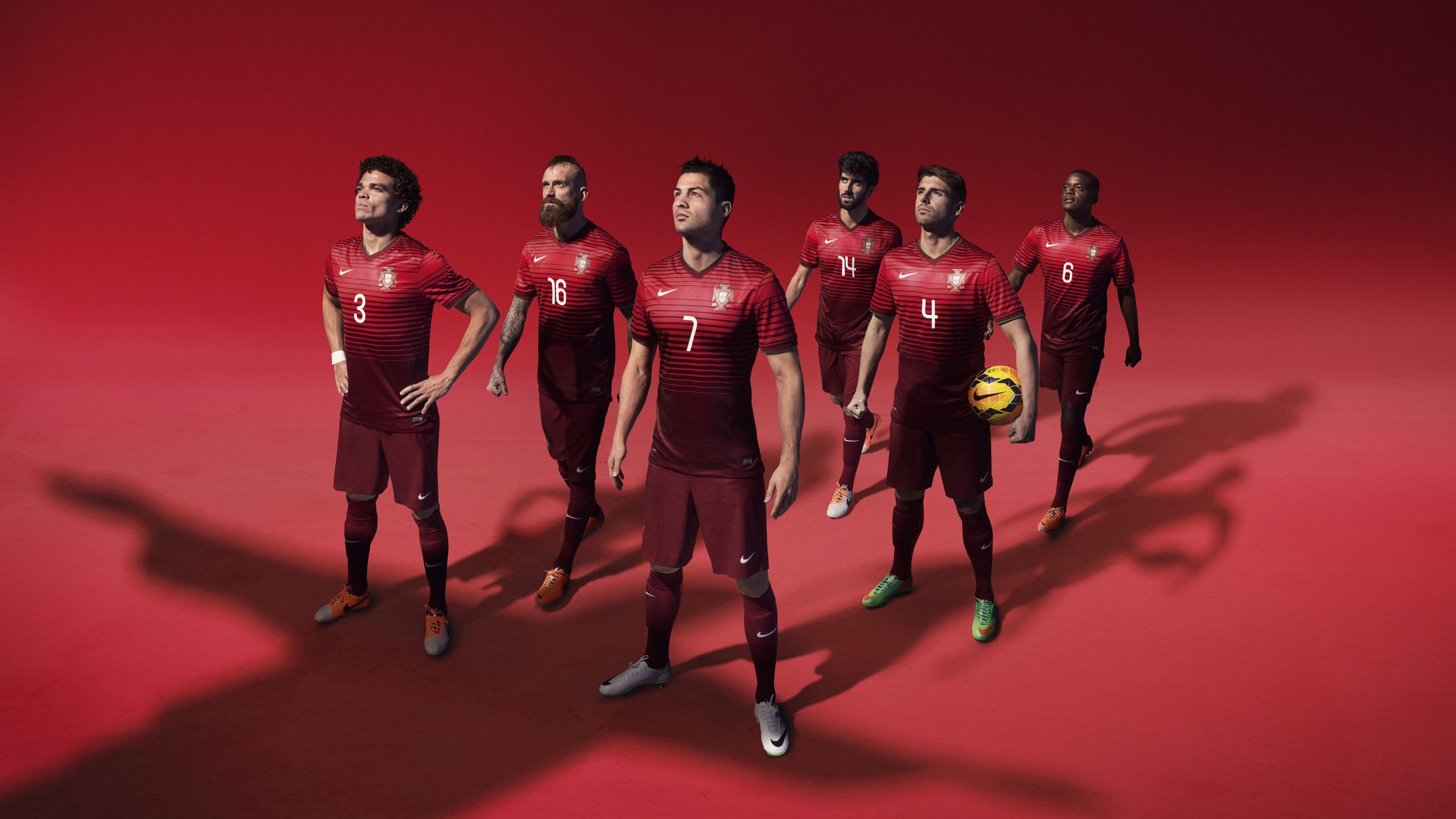 莱万多夫斯基连续三场比赛得分超过反败为胜,巴塞罗那不断突破!引发球迷热议